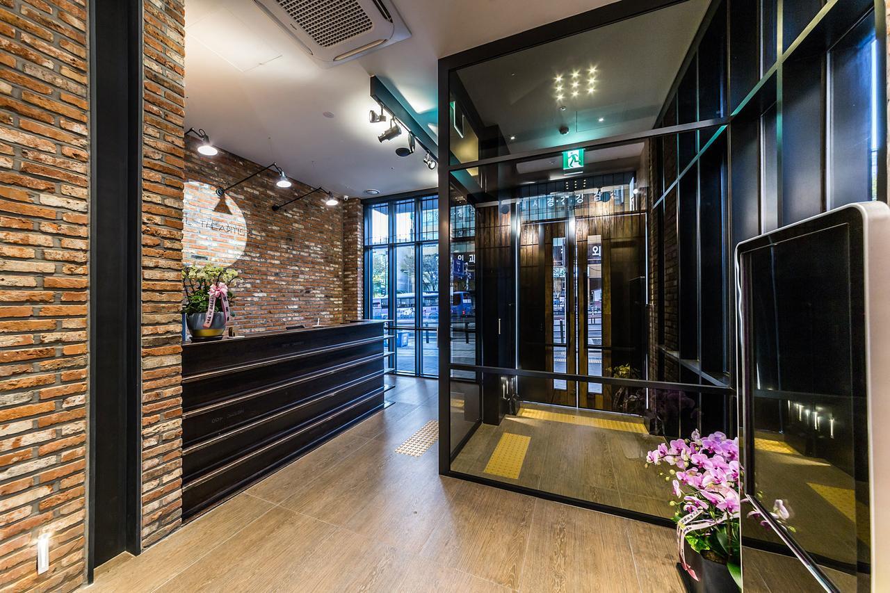 Hotel The Artist Dongdaemun Seoul Exterior photo